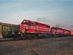 WSOR T003 roars north behind 3 SD40-2s minutes before sunset